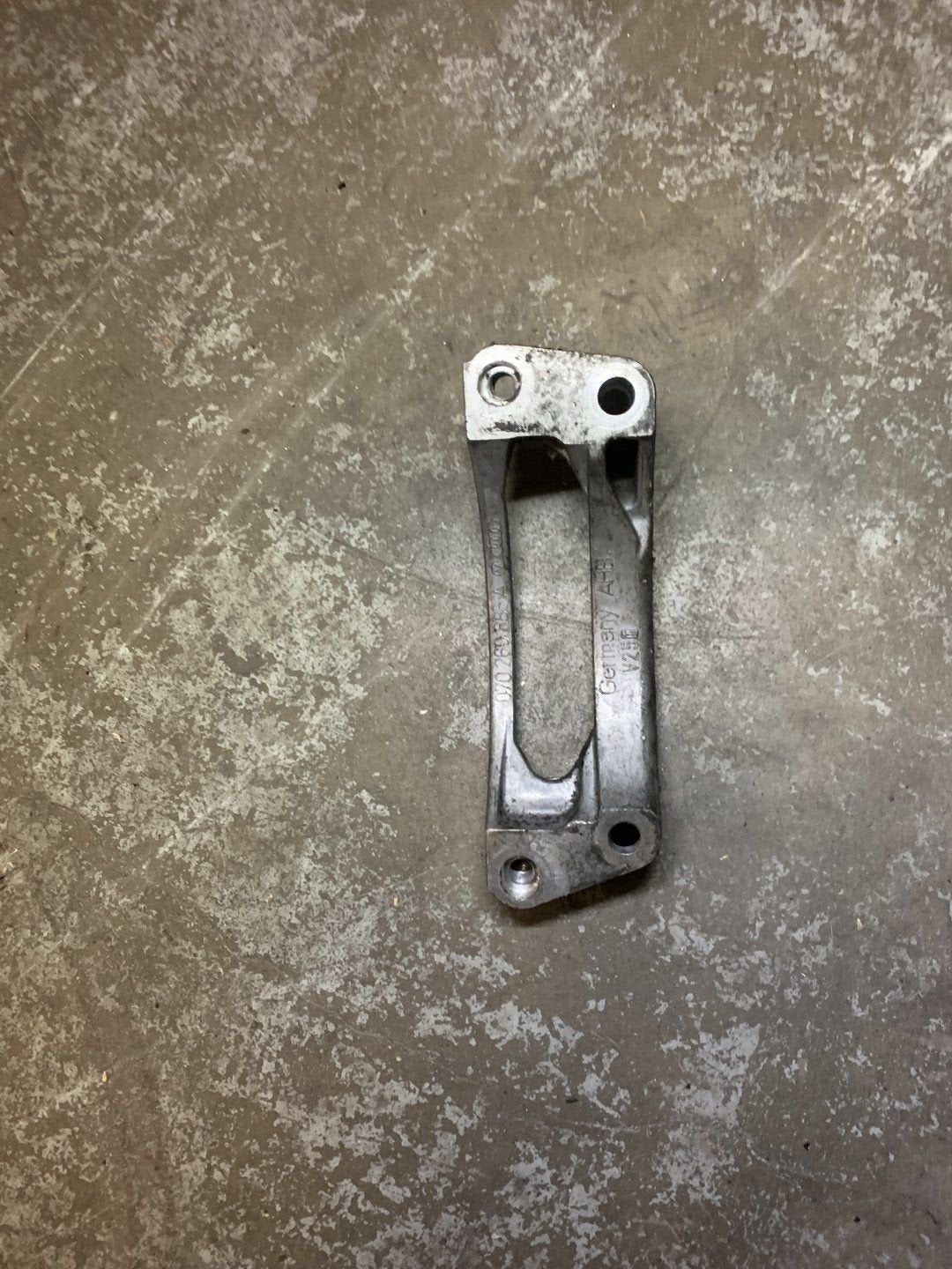 Volkswagen T5 2.5 aircopomp adapter, Volkswagen, -, Utilisé, -