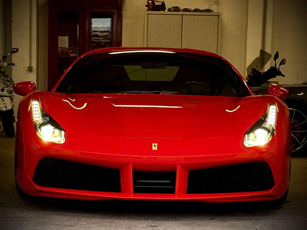 Ferrari 488 488 GTB 3.9 Turbo V8 F1 (bj 2017, automaat), Auto's, Ferrari, Automaat, Achterwielaandrijving, Gebruikt, Leder