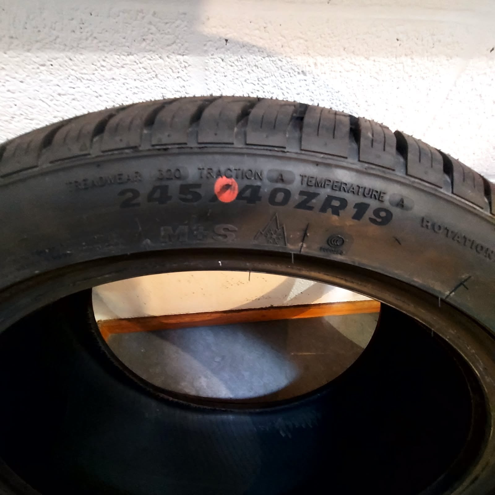 2x Minerva All Season 245/40 R19 – Nieuw – €120 – Hasselt, Enlèvement, Neuf