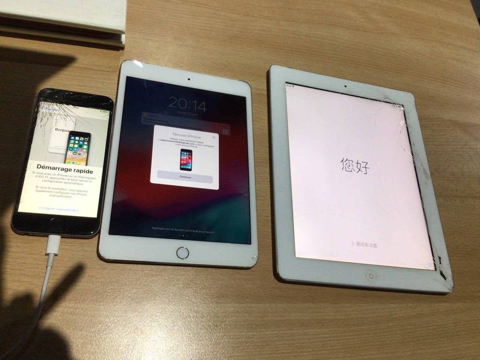 A vendre 2 tablette 1 iphone Apple a reparer les 3 pour 50€, Enlèvement ou Envoi, Comme neuf