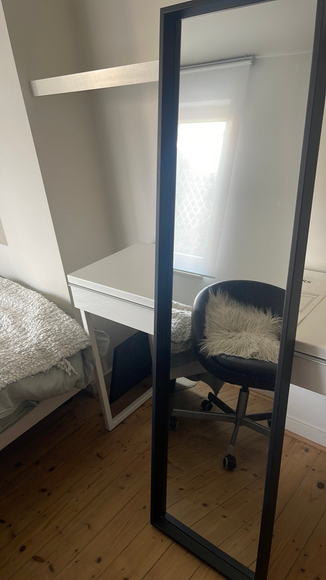 Miroir noir IKEA NISSEDAL (avec notice), Huis en Inrichting, Ophalen, Zo goed als nieuw