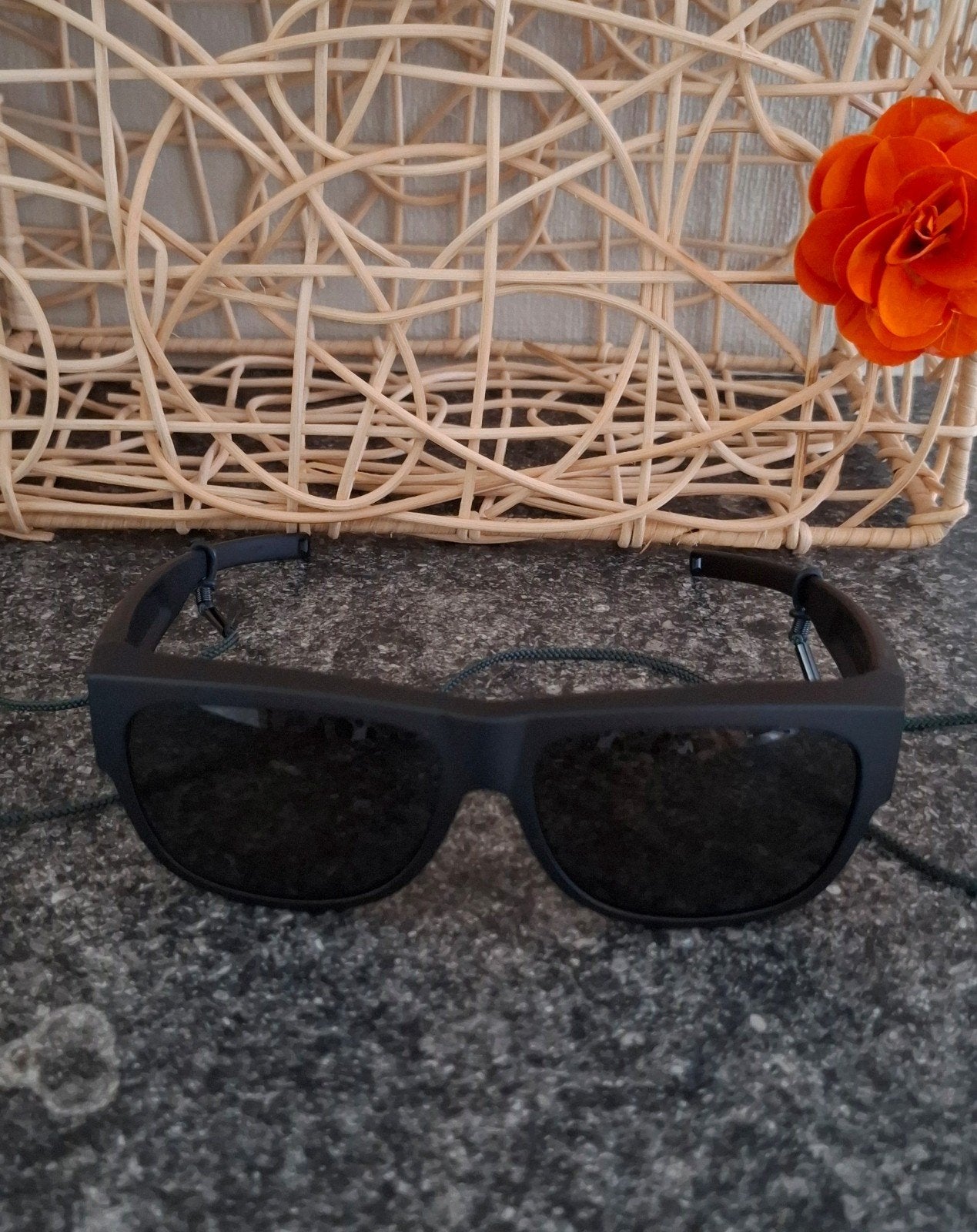 QUECHUA overzetzonnebril polarised met etui, Ophalen of Verzenden