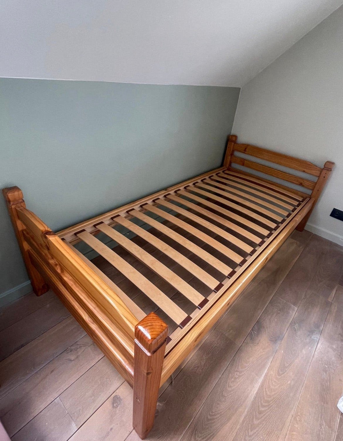 Éénpersoonsbed Hout, Huis en Inrichting, Ophalen, Gebruikt, Eenpersoons, Bruin