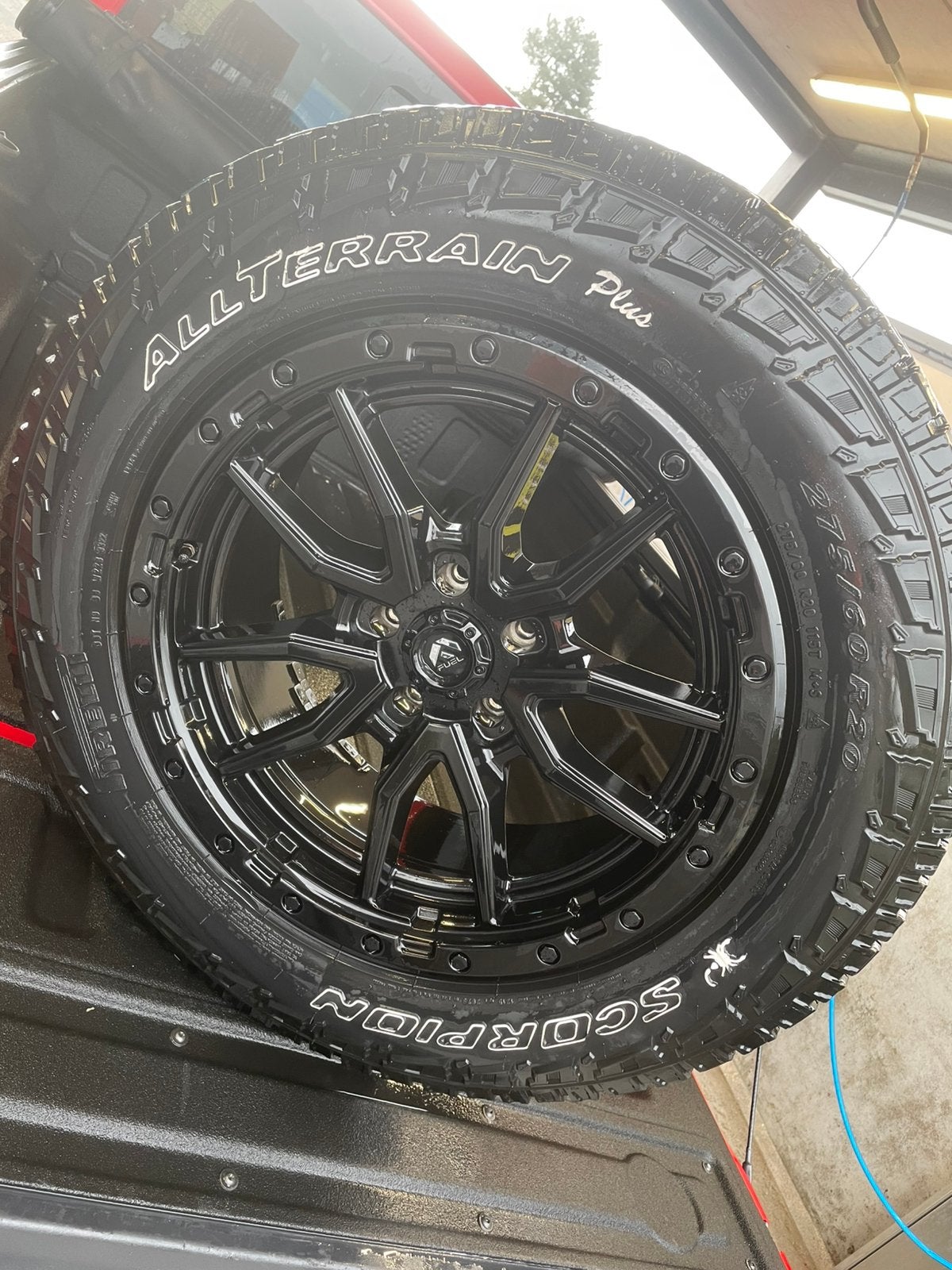 Velgen Fuel met pirelli all terrain jeep gladiator/ wrangler, Ophalen, Gebruikt, 275 mm, Banden en Velgen