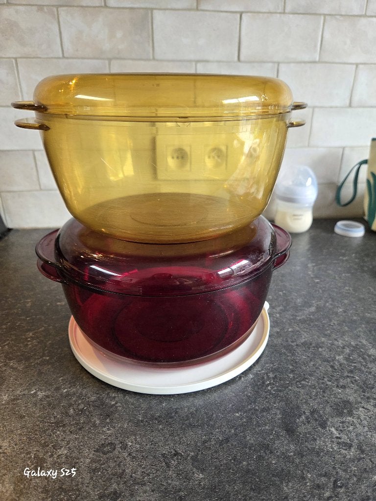 Tupperware microplus 2,25l, Huis en Inrichting, Keuken | Tupperware, Gebruikt, Bak of Kom, Geel, Wit, Rood, Ophalen of Verzenden
