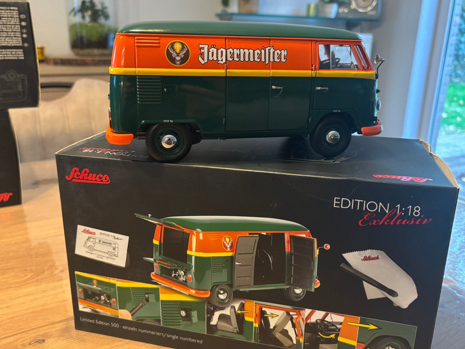 Schuco vw t1 jagermeister Limited Edition 500, Enlèvement ou Envoi