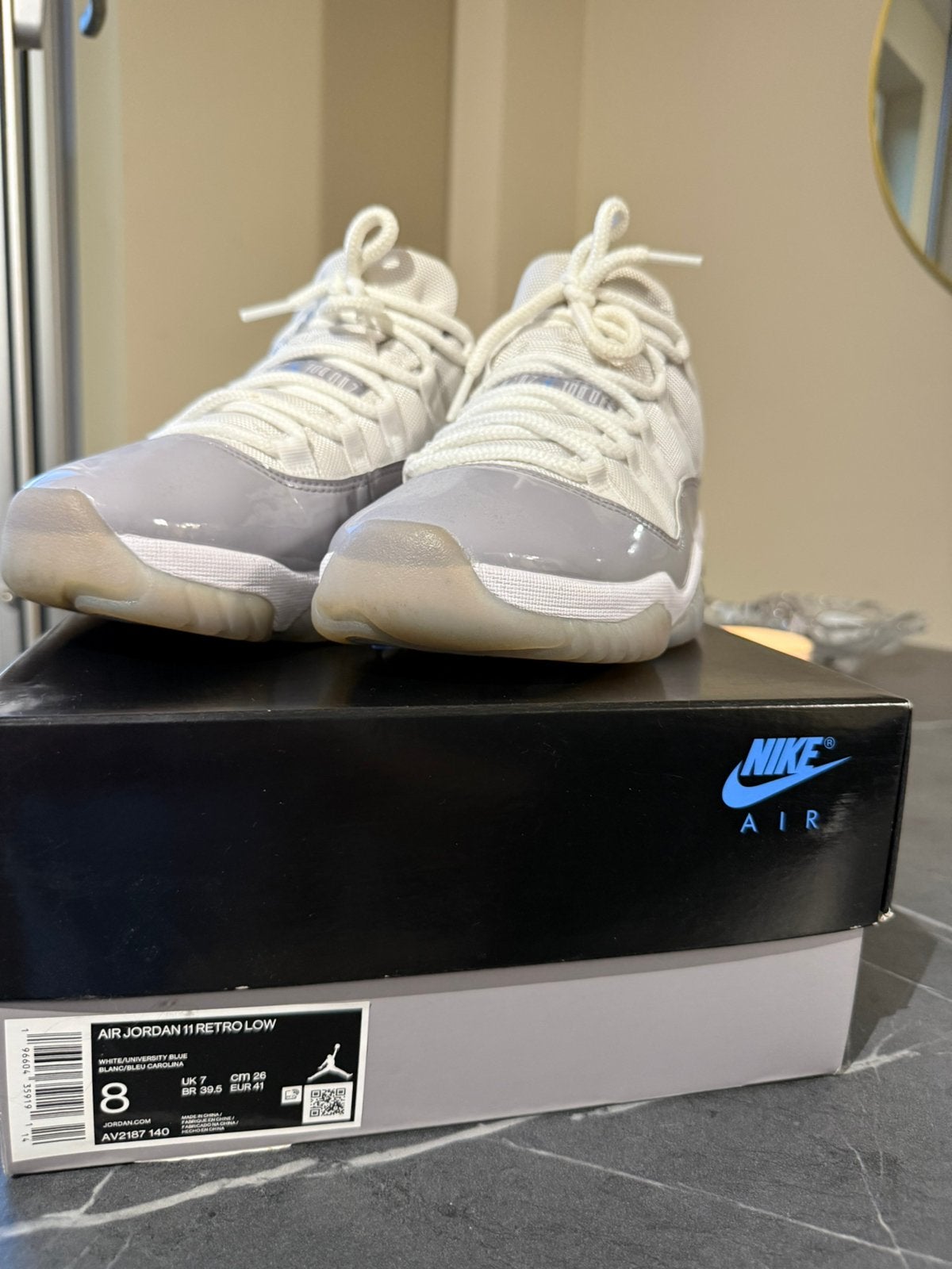 Air jordan 11 retro low, Sport en Fitness, Ophalen, Zo goed als nieuw