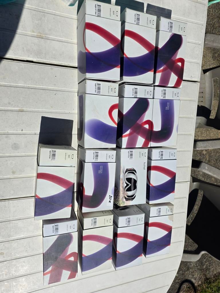 Lot de 14 paires de lunettes de ski connecté, Enlèvement ou Envoi, Lunettes