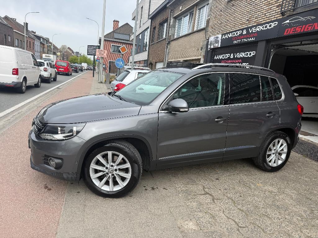 VW Tiguan 2.0TDi 154000km Cuir chauffant Panorama Navi, Cuir, Argent ou Gris, Achat, Entreprise