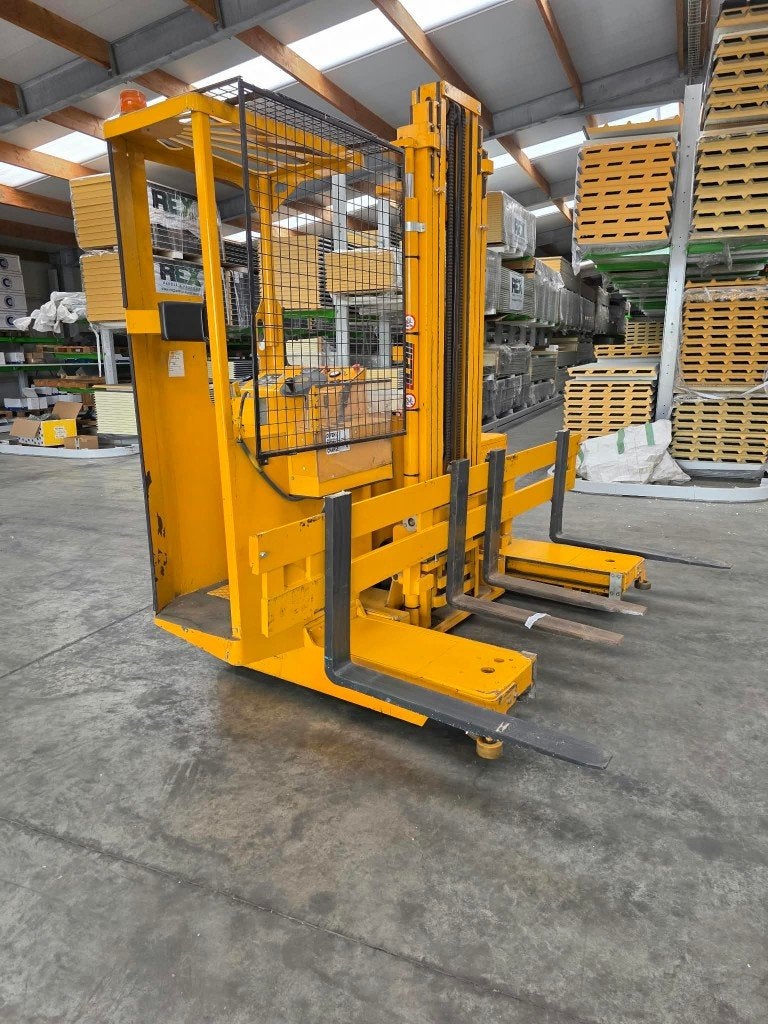 Icem zijlader 160 rij-uren, 6m hefhoogte, 1600kg hefvermogen, Zakelijke goederen, Machines en Bouw | Heftrucks en Intern transport