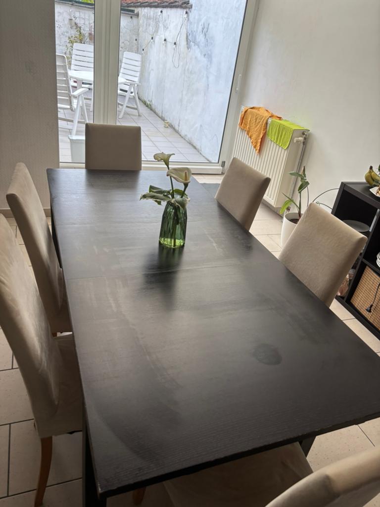 Zwarte tafel 140cmx, Huis en Inrichting, Tafels | Eettafels, Ophalen, Gebruikt, 50 tot 100 cm, Vijf personen of meer