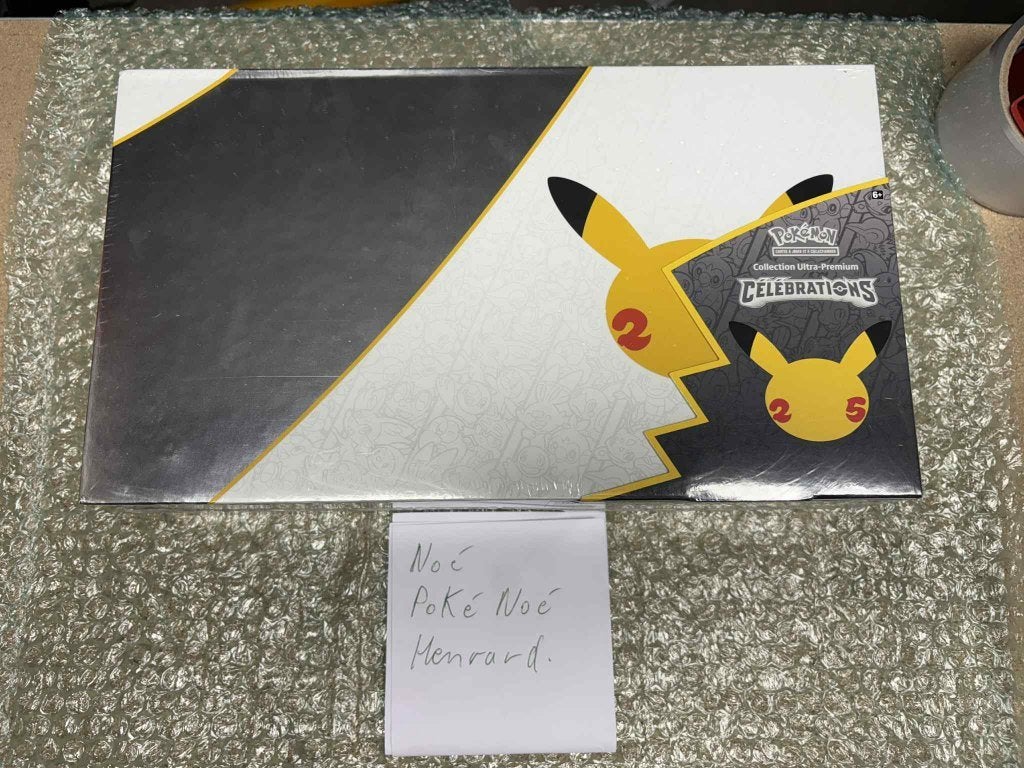 Echange ! pokemon display / ETB / Carte gradé , bien lire, Enlèvement ou Envoi, Neuf, Booster box