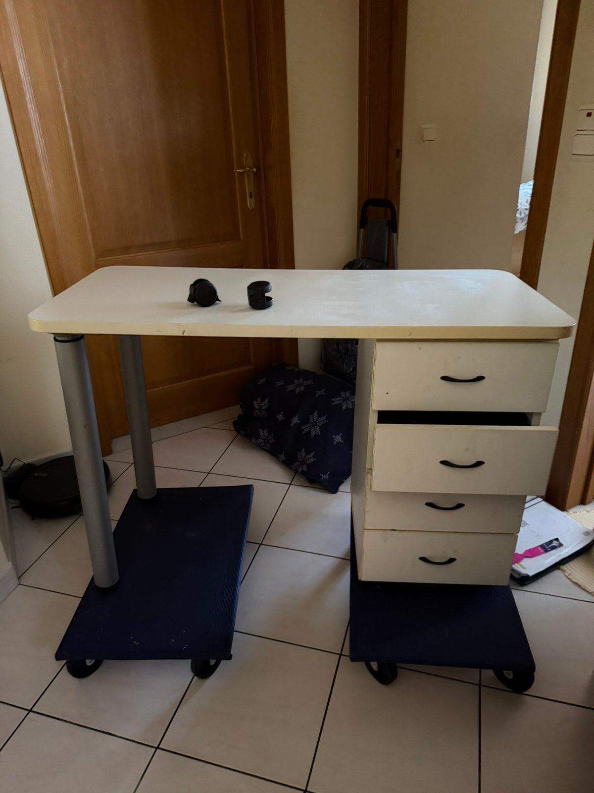 Werktafel voor pedicure of manicure, Diversen, Ophalen, Gebruikt
