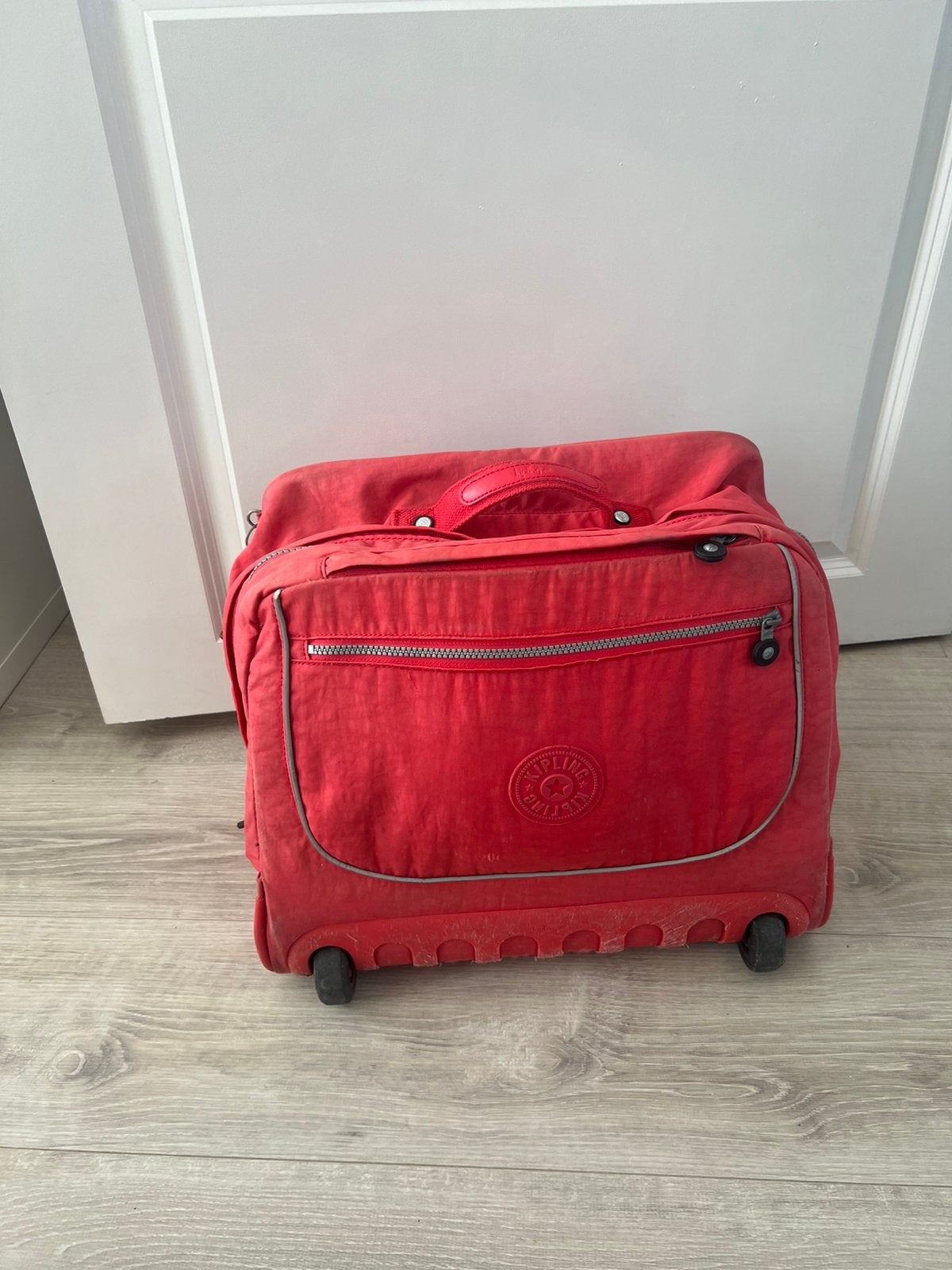 Cartable kipling a roulette, Enlèvement ou Envoi, Comme neuf
