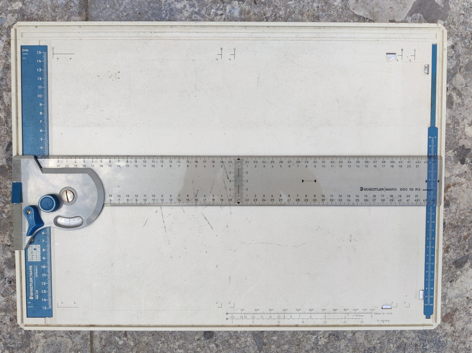 Staedtler Mars 660 A3 tekenbord, Hobby en Vrije tijd, Ophalen, Gebruikt, Overige typen