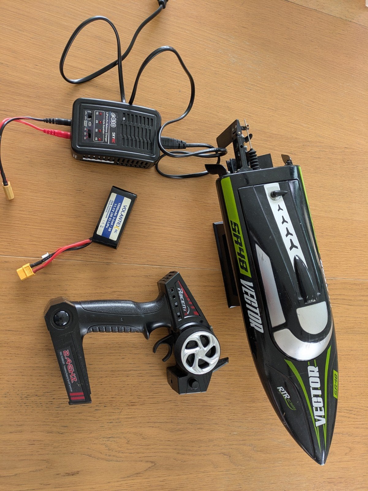 Volantex vector sr48 brushless rc boot, Hobby en Vrije tijd, Ophalen