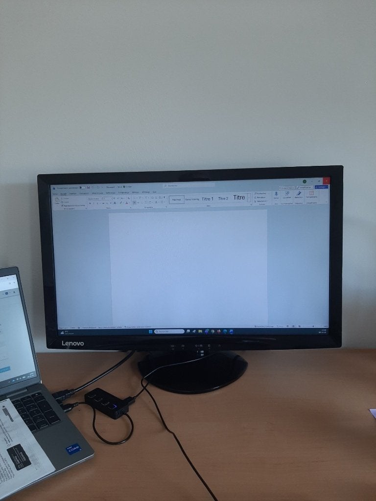Ecran PC, Informatique & Logiciels, Enlèvement, Comme neuf