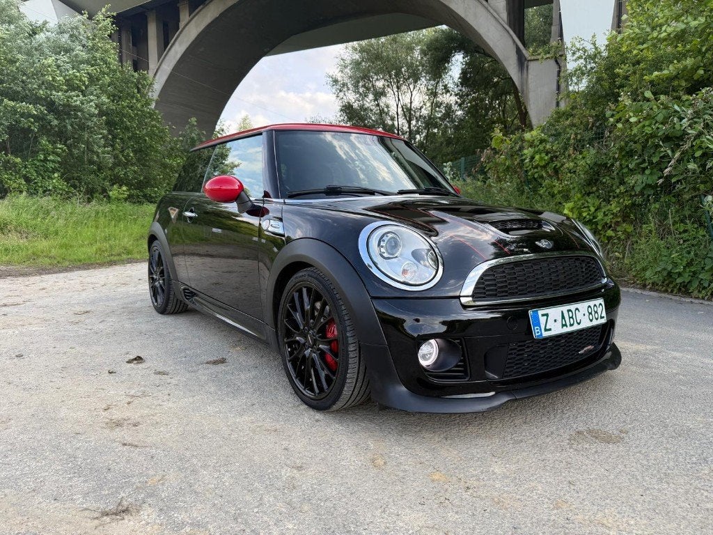 MINI John Cooper Works 1.6i/JCW/Stage1/241-cv/Pano/Akrapovič, Auto's, Voorwielaandrijving, 1610 kg, 4 cilinders, Zwart
