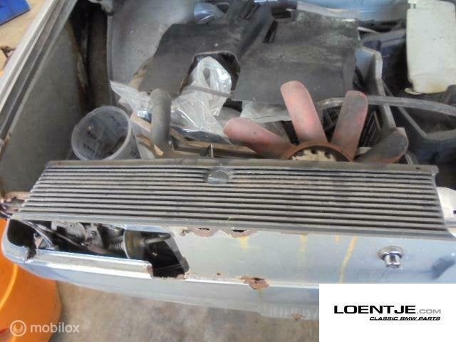 Afdekplaat tussen achterlichten bmw e21 315 316 318 320 323i, Enlèvement ou Envoi, Utilisé, BMW, BMW