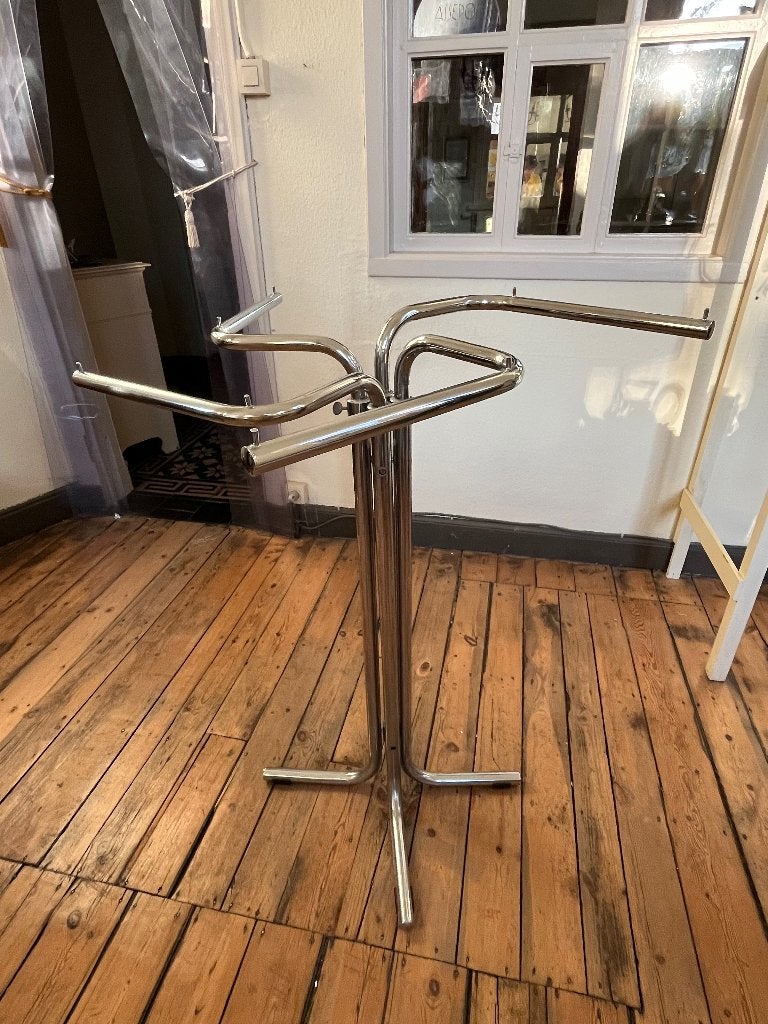 Design kledingrek met 4 armen, Argent, Industriel, Enlèvement, Utilisé