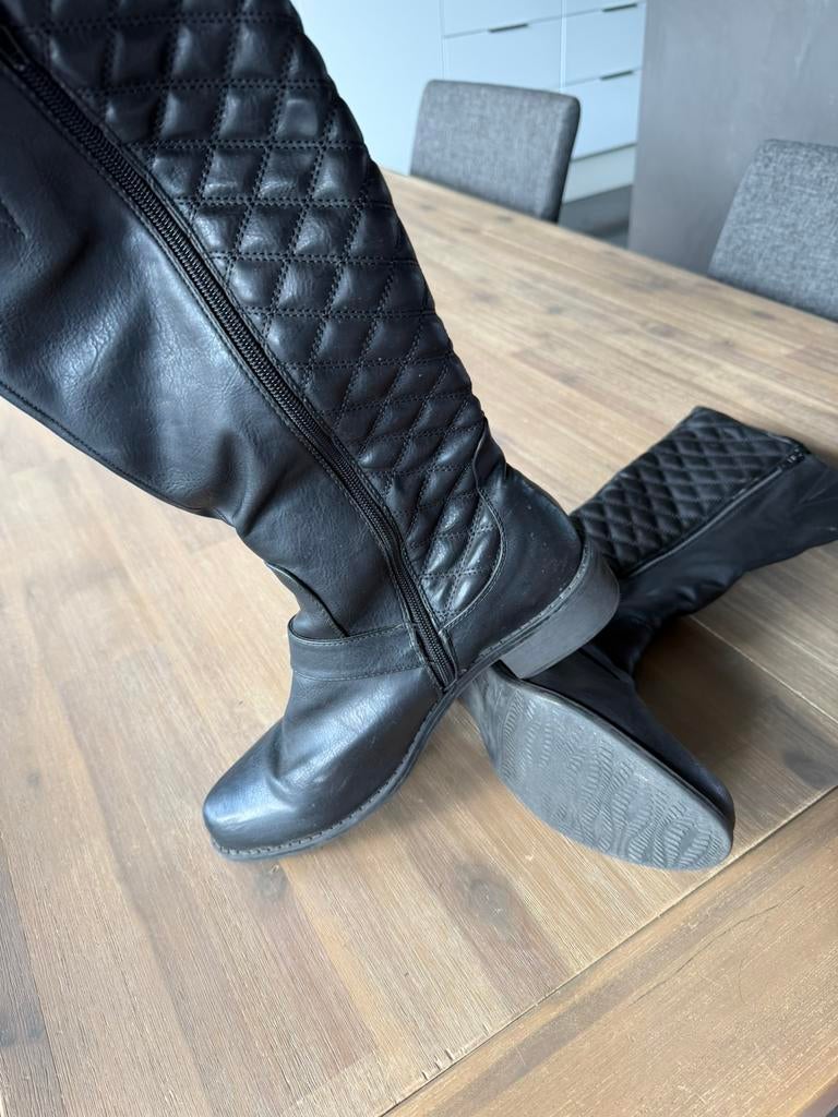 Lange laarzen - zwart - maat 41, Kleding | Dames, Schoenen, Ophalen, Hoge laarzen, Zwart, Zo goed als nieuw