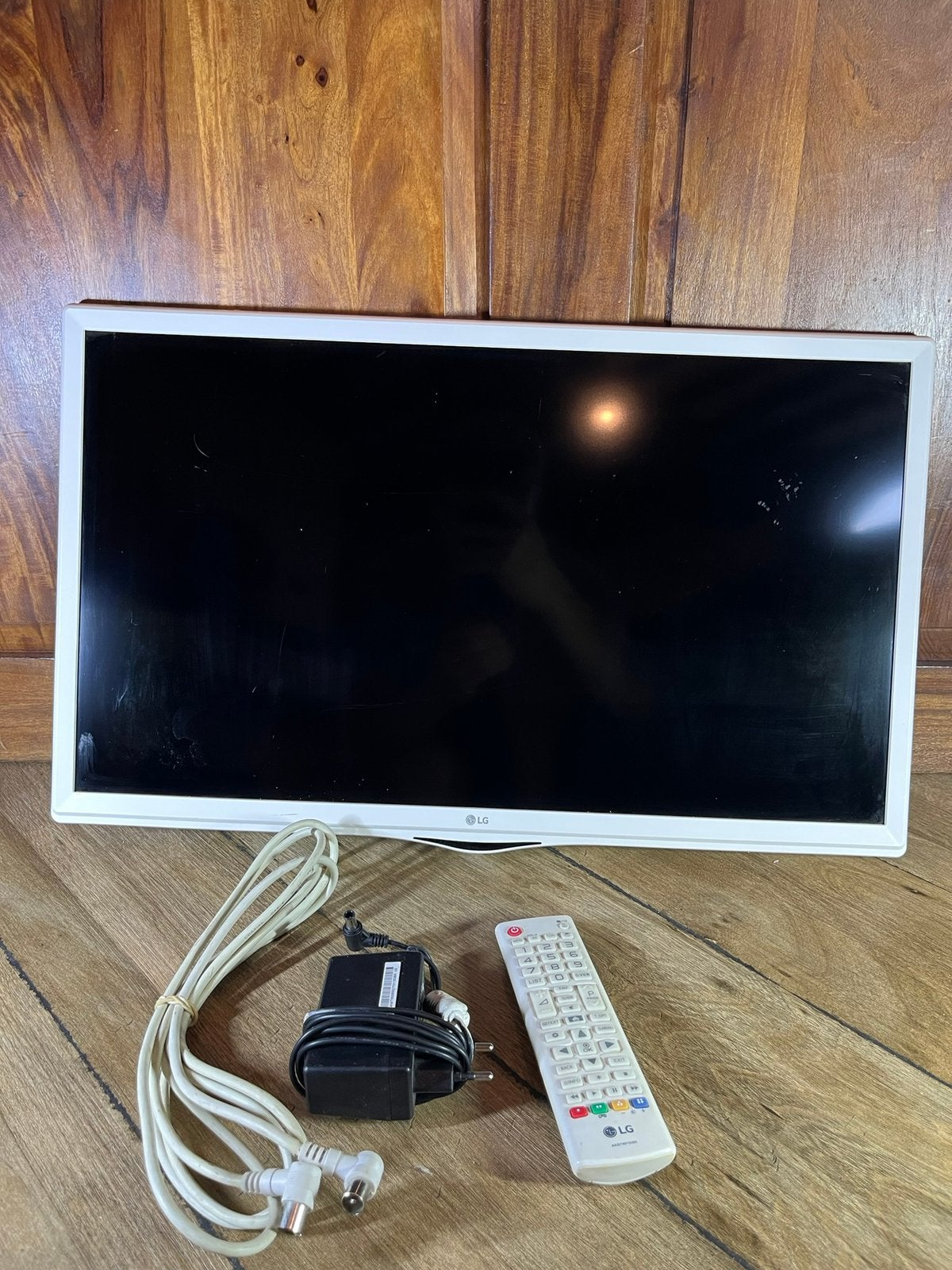 TV LG 24mt49vw-wz 24“, Enlèvement ou Envoi, LED, LG