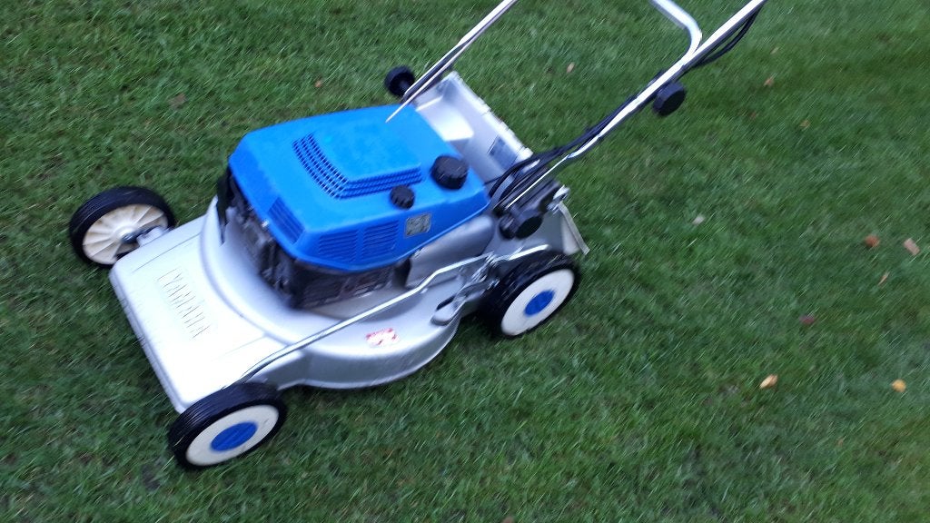 yamaha   zelftrekker  grasmaaier, Tuin en Terras, Ophalen, Cirkelmaaier, Gebruikt, Benzine-grasmaaier