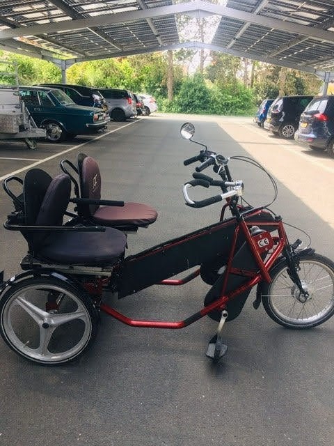 Vélo électrique double côte à côte PF Mobility., Vélos & Vélomoteurs, Vélos | Tricycles, Utilisé, Enlèvement ou Envoi