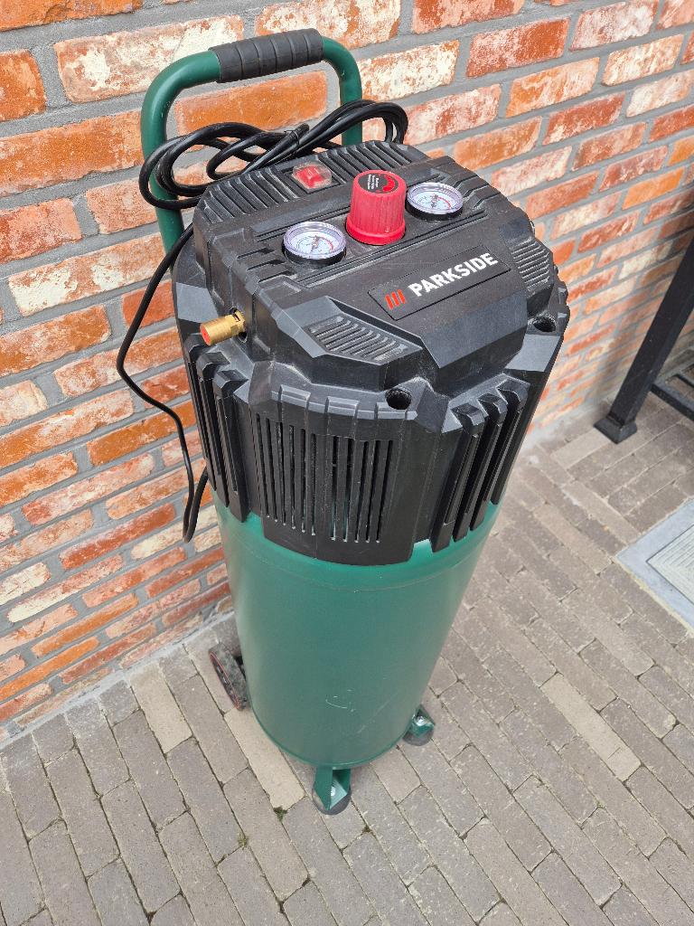 Compressor Parkside 50 liter, Doe-het-zelf en Bouw, Compressors, Ophalen, 6 tot 10 bar, Zo goed als nieuw, 25 tot 100 liter