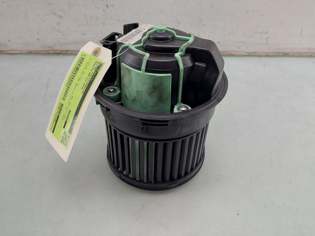 VENTILATEUR RADIATEUR MOTEUR Peugeot 308 (4A / C), Valeo, Utilisé, 100, rue de Courcelles
75017  Paris, FR, Info@valeo.fr
