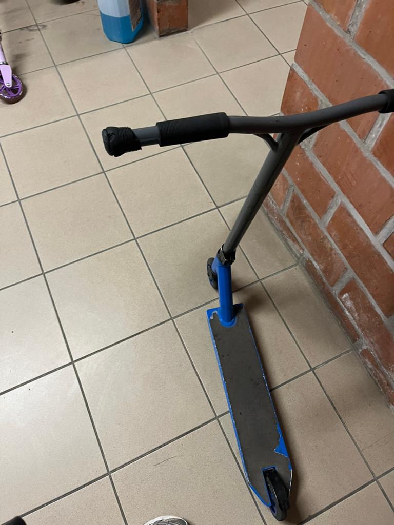 Trottinette freestyle blazer pro négociable, Fietsen en Brommers, Steps, Ophalen of Verzenden, Zo goed als nieuw