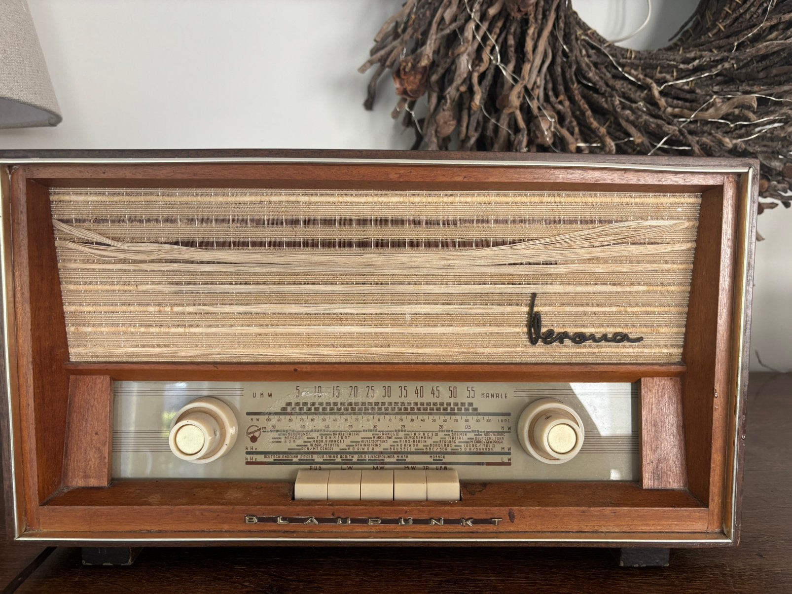Radio à lampes Blaupunkt Verona Type 22.100 – Années 1950, Antiquités & Art, Antiquités | TV & Hi-Fi, Enlèvement