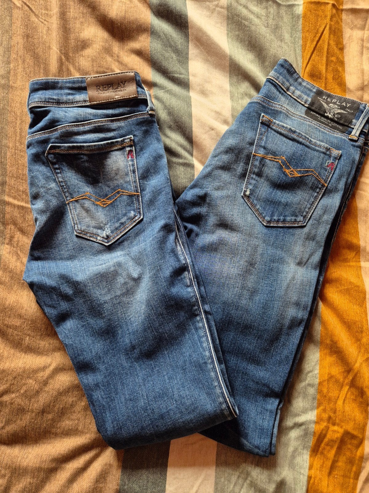 2 jeansbroeken replay smalle pijp maat 27, Kleding | Dames, Blauw, Replay, Ophalen of Verzenden, Zo goed als nieuw