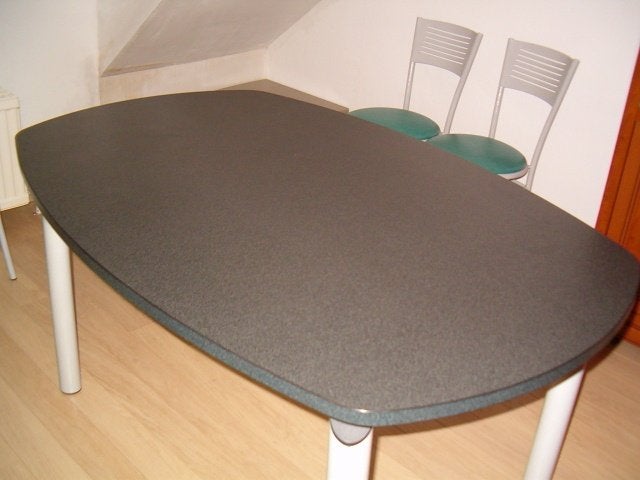 Belle table entrhacite 140/90/73 cm, Huis en Inrichting, Tafels | Eettafels, Ophalen, 50 tot 100 cm, 100 tot 150 cm