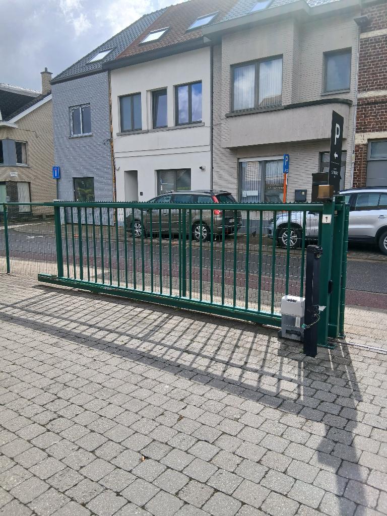 Electrisch hek, Ophalen, Gebruikt, IJzer