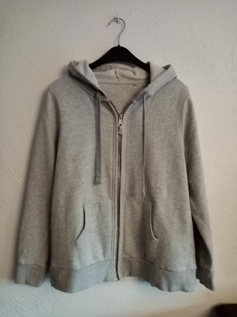 C&A : grijs hoodie gilet of vest , ritssluiting kap , mt M, Maat 38/40 (M), Overige typen, Ophalen of Verzenden, Zo goed als nieuw