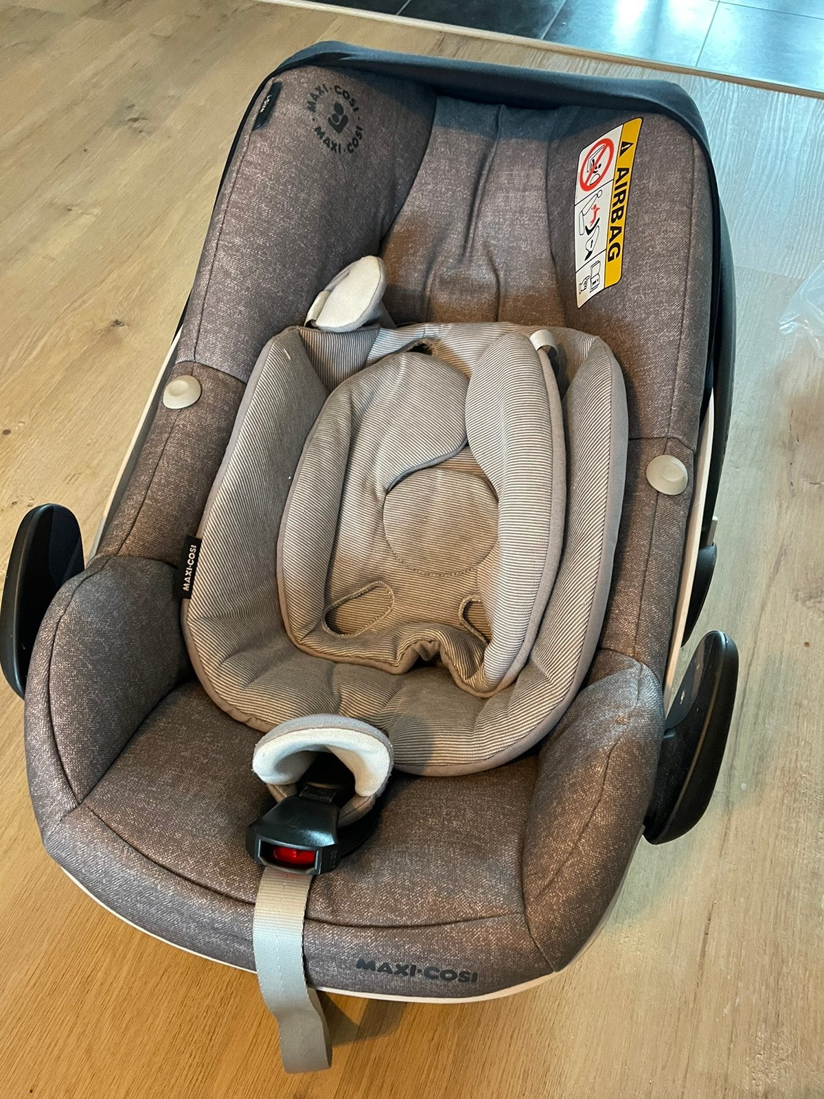 Maxi Cosi in uitstekende staat, Ophalen, Afneembare rugleuning, Zo goed als nieuw, Isofix