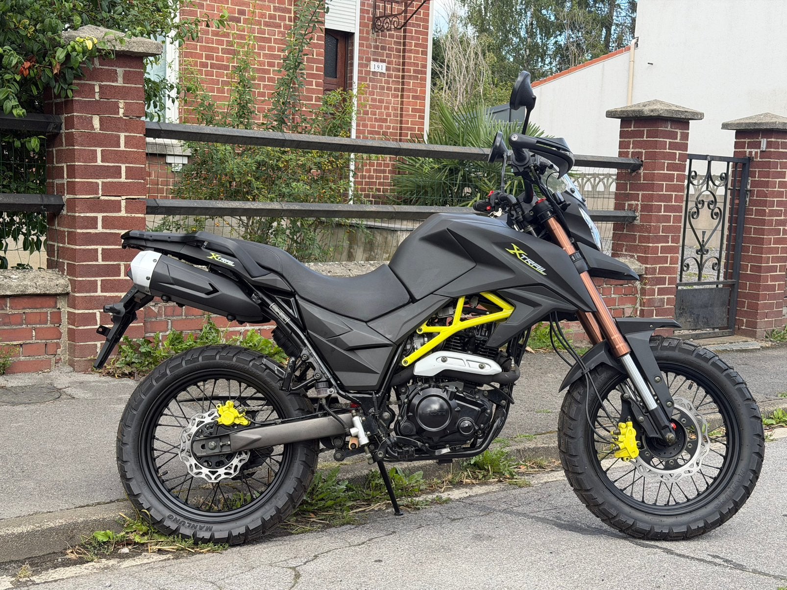 ️ MAGPOWER X-TRAIL 125 cm³ – NOIR MAT – 61 KM, Vélos & Vélomoteurs, Enlèvement