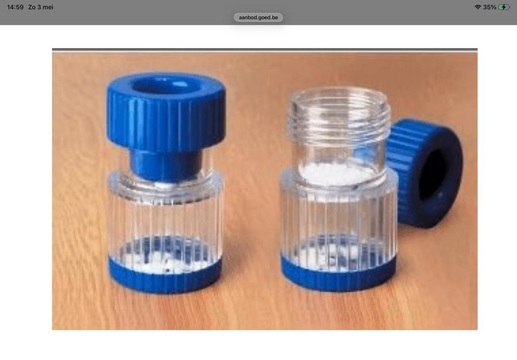 Pillenvergruizer met opbergvakje NIEUW ongebruikt, Diversen, Ophalen of Verzenden, Zo goed als nieuw