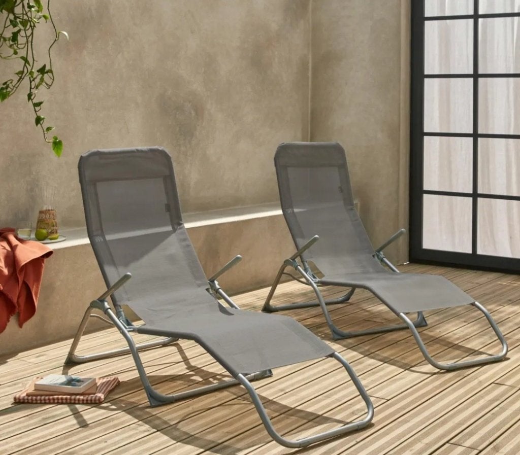 Lot de 2 transats NEUFS et ENCORE EMBALLÉS, Jardin & Terrasse, Chaises longues, Enlèvement, Neuf, Synthétique, Pliant