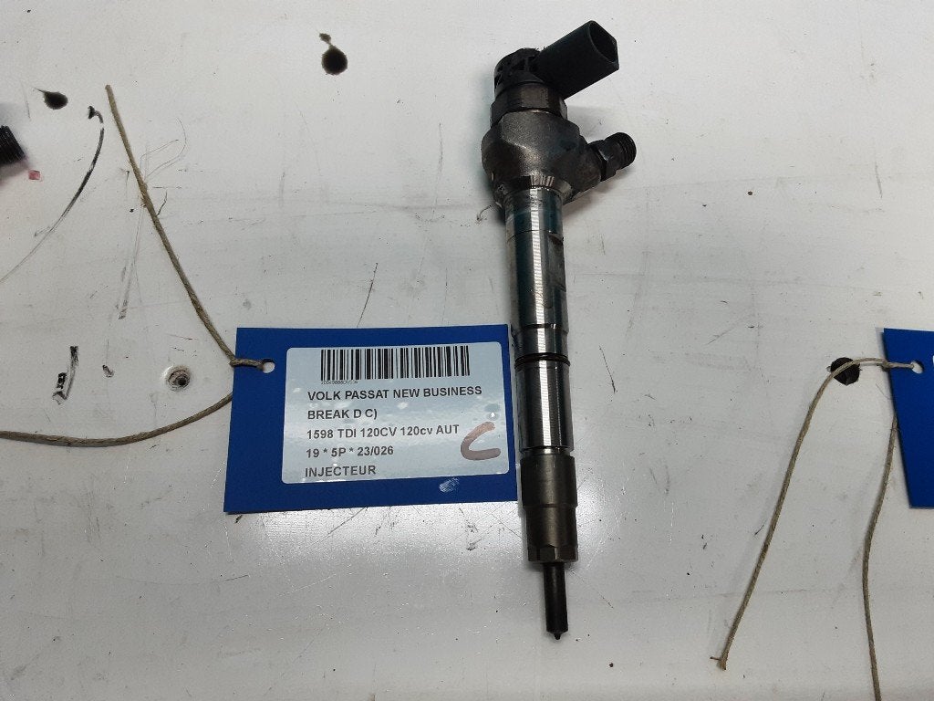 INJECTOR BRANDSTOF Passat Variant (3G5) (04L130277AC), Auto-onderdelen, Gebruikt, Volkswagen, Mevr. I. Hauben, Rue de l'Espoir 34 34
4030  GRIVEGNÉE, BE