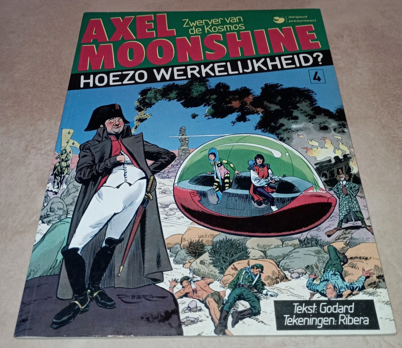 Axel Moonshine - Hoezo werkelijkheid?, Gelezen, Eén stripboek, Ophalen of Verzenden, Godard Christian