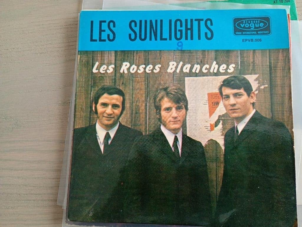 Les Sunlights - EP Les roses blanches, Gebruikt, Verzenden, 7 inch, EP