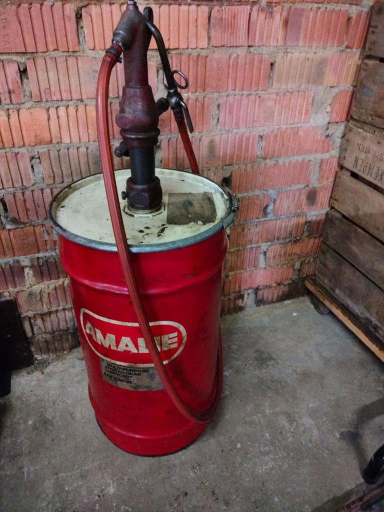 Olie pomp achteras en boit olie, Auto diversen, Ophalen