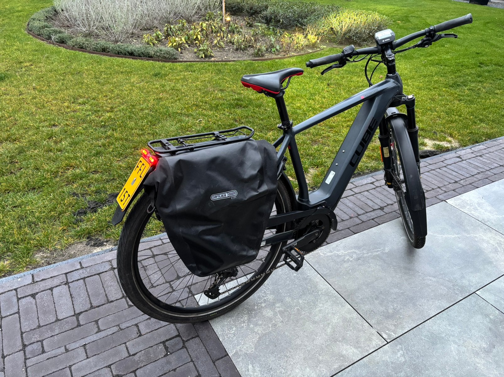 Cube Kathmandu hybrid 45, Fietsen en Brommers, Elektrische fietsen, Ophalen, Zo goed als nieuw, Cube