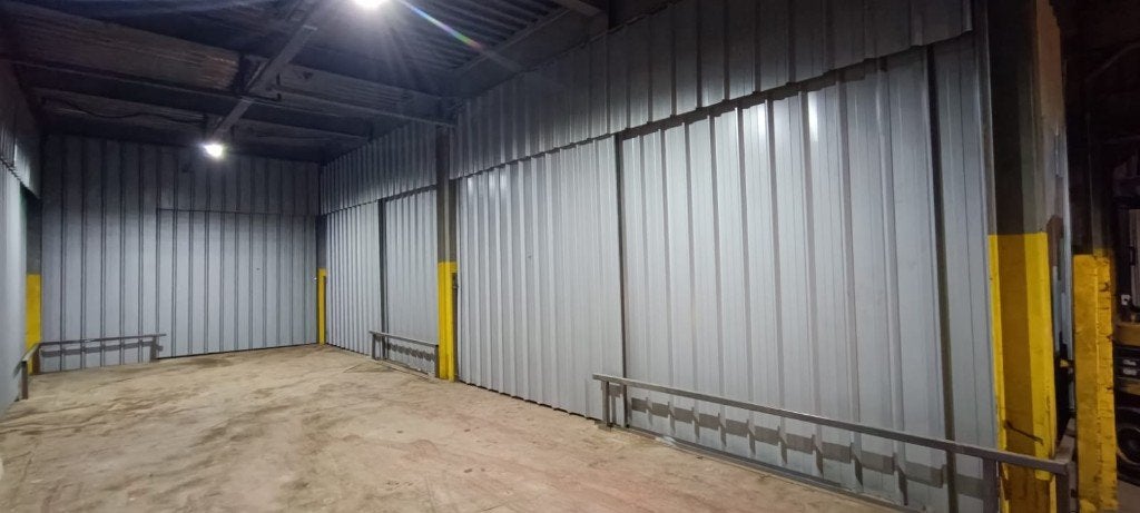 BOX & BUREAUX À LOUER À GILLY –, Charleroi