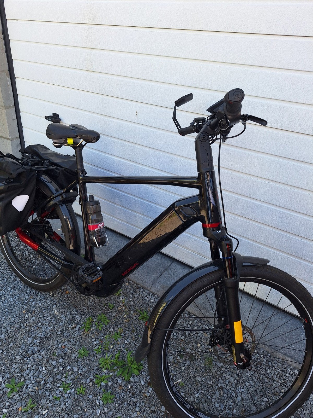 elektrische fiets Koga , zwart, navigatie,enviolo shiftsyst., Fietsen en Brommers, Ophalen, Zo goed als nieuw, 50 km per accu of meer
