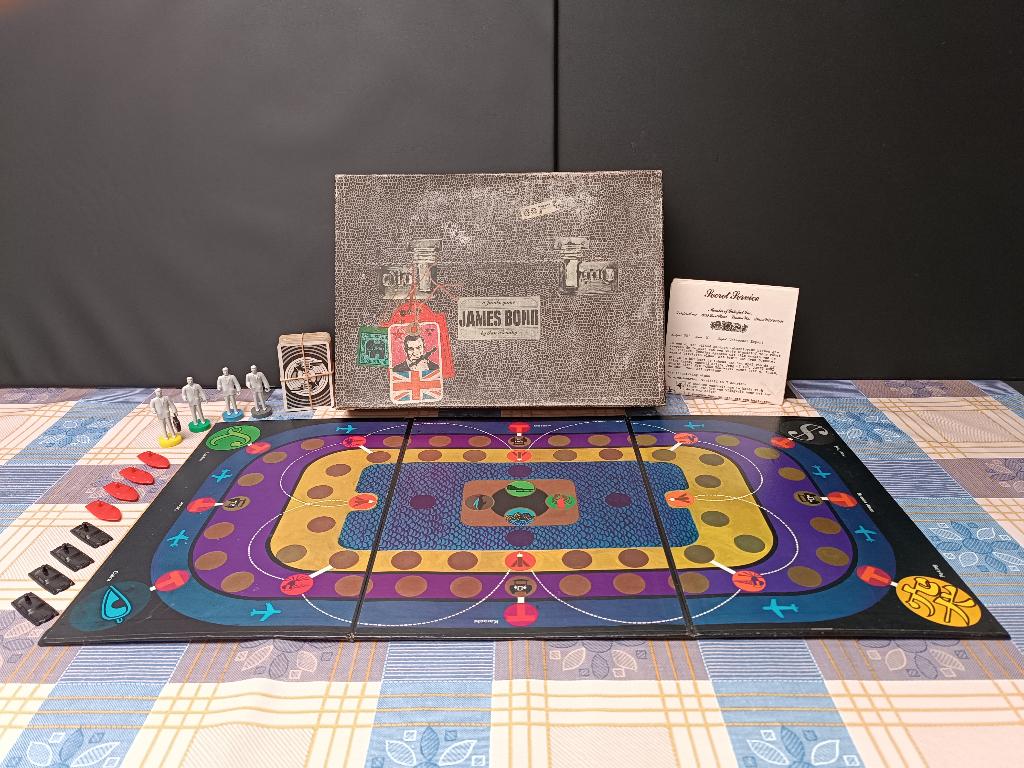 James Bond 007 - Bordspel - Jumbo Game by Ian Fleming, Ophalen of Verzenden, Gebruikt, Film, Gebruiksvoorwerp