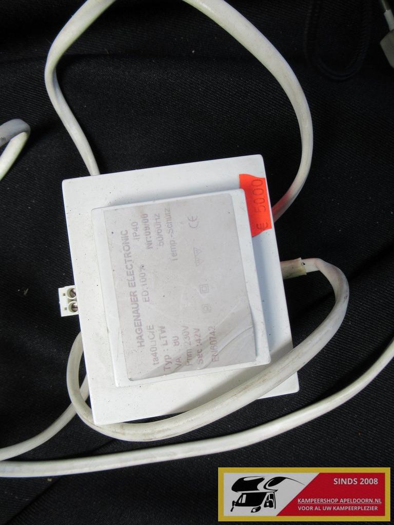Te koop gebruikte caravan trafo vloervoerwarming nr900, Caravans en Kamperen, Caravanaccessoires, Gebruikt, Ophalen of Verzenden