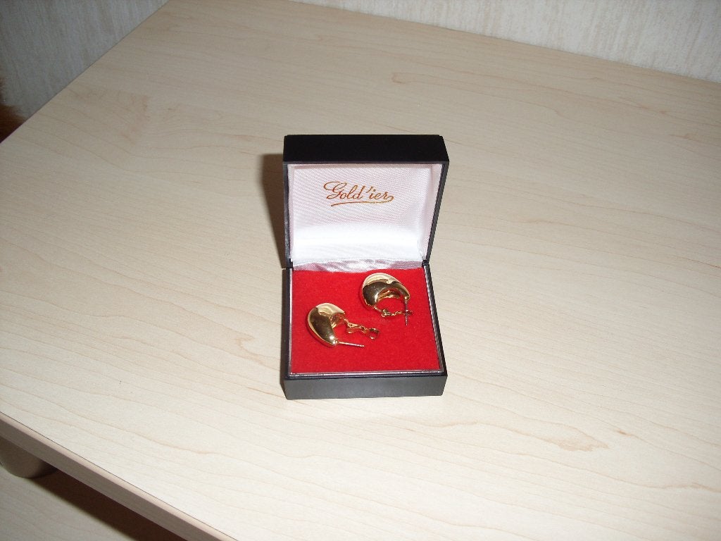 Oorbellen stekers, Handtassen en Accessoires, Oorbellen, Ophalen, Overige materialen, Zo goed als nieuw, Knopjes of Stekers